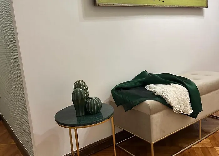 Lungarno Vespucci - Charming Italy Tour Apartment *