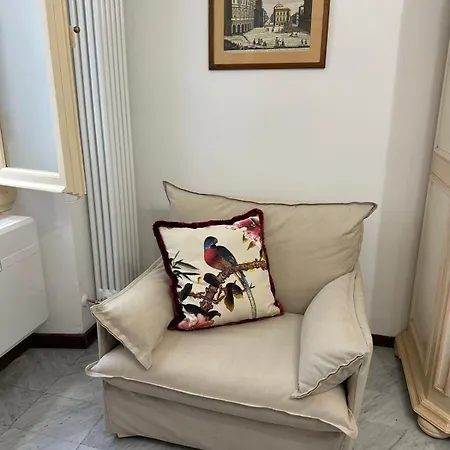 Apartment Lungarno Vespucci Charming Florence