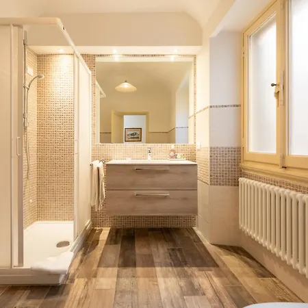 Lungarno Vespucci Charming Apartment Florence