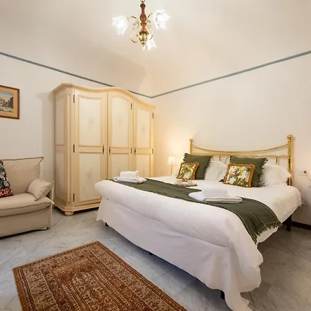 Lungarno Vespucci Charming Apartment Florence